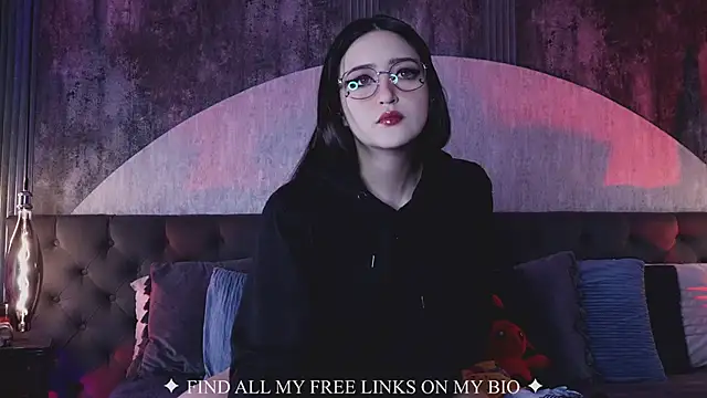 Charlotte Germanotta  online show from 03/31/26, 07:27