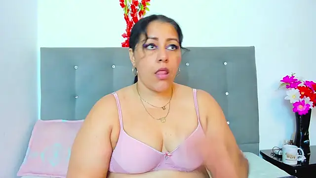 SexxyPamela online show from 09/24/25, 07:37