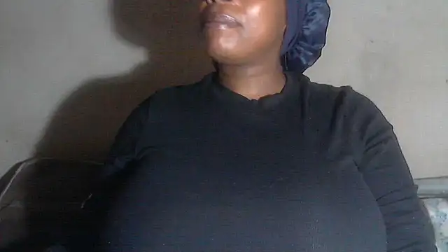 Choco-Coco10 online show from 10/15/25, 05:39