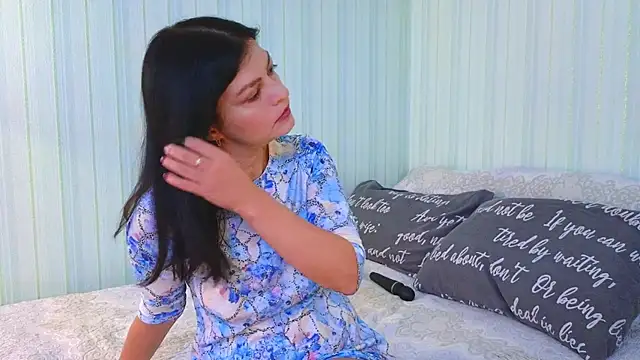  Lily  online show from 01/09/26, 06:53