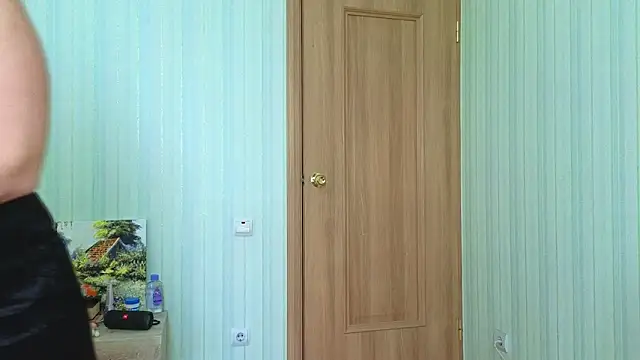  Lily  online show from 04/13/26, 09:24