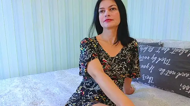  Lily  online show from 11/05/25, 06:16