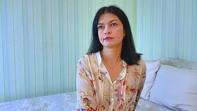  Lily  online show from 10/30/25, 06:55