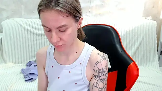 Mila Jon online show from 10/09/25, 05:52