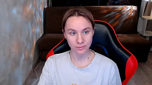 Mila Jon online show from 11/26/25, 03:06