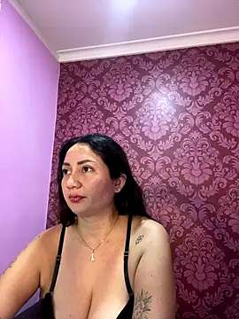 juliana diaz online show from 11/28/25, 11:21