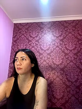 Snapshot of juliana_diaz chatting on 10/20/25, 11:22 juliana diaz online show from 10/20/25, 11:22