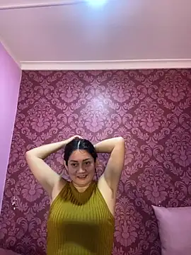 Snapshot of juliana_diaz chatting on 10/18/25, 11:23 juliana diaz online show from 10/18/25, 11:23