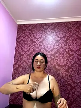 juliana diaz online show from 11/05/25, 11:24