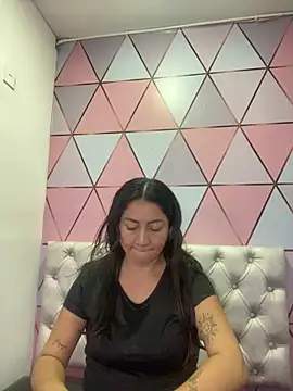 Snapshot of juliana_diaz chatting on 10/07/25, 11:22 juliana diaz online show from 10/07/25, 11:22