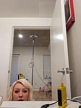 NikiFm online show from 10/25/25, 03:56