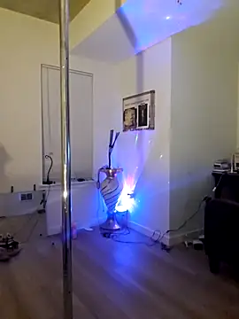 Snapshot of NikiFm chatting on 02/07/26, 08:55 NikiFm online show from 02/07/26, 08:55