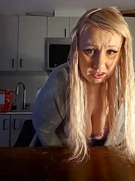 Snapshot of NikiFm chatting on 02/03/26, 07:24 NikiFm online show from 02/03/26, 07:24