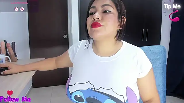 ElikoLanny  online show from 11/17/25, 12:36