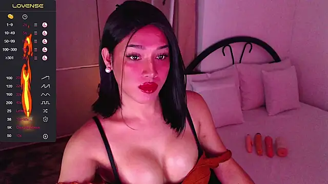 deliciouskelly online show from 10/08/25, 01:18