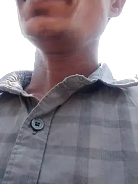 Snapshot of hq9870a chatting on 02/25/26, 06:24 hq9870a online show from 02/25/26, 06:24