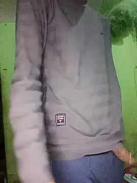 Snapshot of hq9870a chatting on 12/07/24, 06:32 hq9870a online show from 12/07/24, 06:32