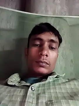 Snapshot of hq9870a chatting on 12/27/24, 09:39 hq9870a online show from 12/27/24, 09:39