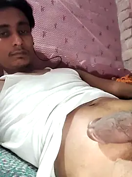 Snapshot of hq9870a chatting on 02/24/26, 04:30 hq9870a online show from 02/24/26, 04:30