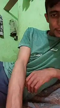 Snapshot of hq9870a chatting on 01/06/25, 06:41 hq9870a online show from 01/06/25, 06:41