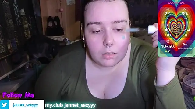 Snapshot of JannetPie chatting on 06/15/26, 11:48 JannetPie online show from 06/15/26, 11:48