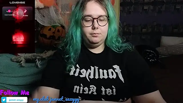 JannetPie online show from 10/31/25, 12:51