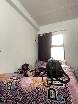 AlondraDiossa03 online show from 09/17/25, 04:53