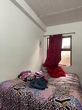 AlondraDiossa03 online show from 03/23/26, 07:58