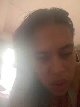 AlondraDiossa03 online show from 04/05/26, 03:51