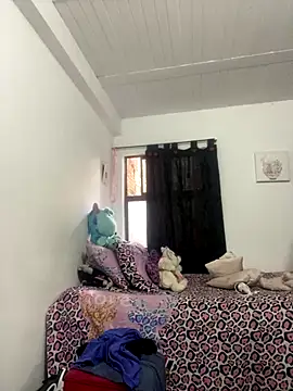 AlondraDiossa03 online show from 10/31/25, 07:21