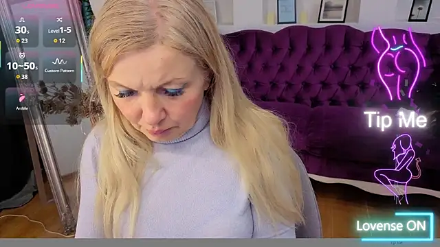Abby Moore  online show from 06/02/26, 07:08