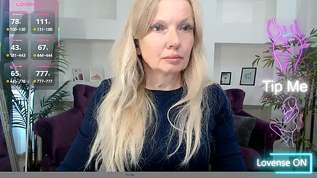 Abby Moore  online show from 06/11/26, 06:43