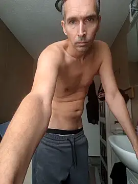 Geiler-boy313 online show from 02/08/26, 01:53