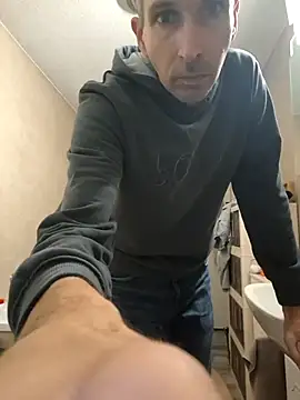 Geiler-boy313 online show from 11/10/25, 08:03