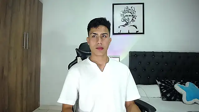 AlanNaughty online show from 10/29/25, 03:16