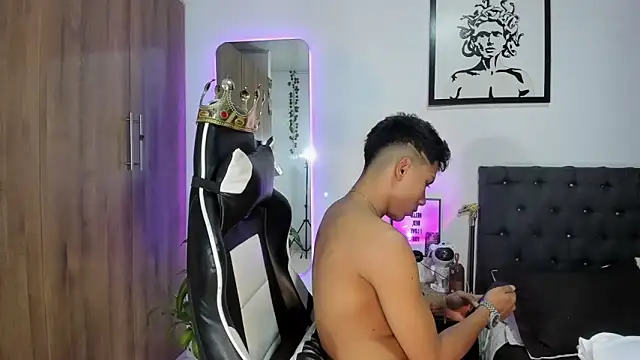 AlanNaughty online show from 02/04/26, 11:44