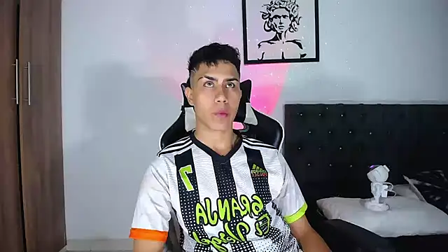 AlanNaughty online show from 11/05/25, 05:43