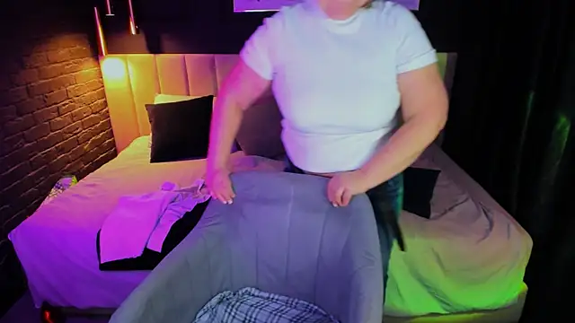 Shannonshine online show from 03/28/26, 05:19