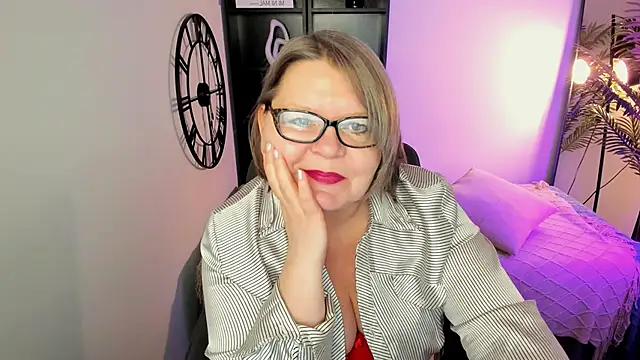 Shannonshine online show from 04/08/26, 01:23