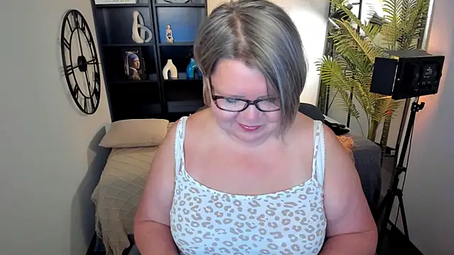Shannonshine online show from 07/14/26, 05:12