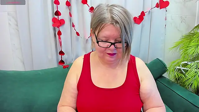 Snapshot of Shannonshine chatting on 02/16/25, 08:54 Shannonshine online show from 02/16/25, 08:54