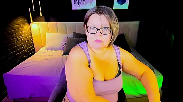 Shannonshine online show from 03/24/26, 07:19