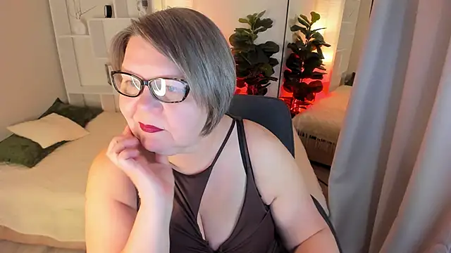 Shannonshine online show from 05/25/26, 01:32
