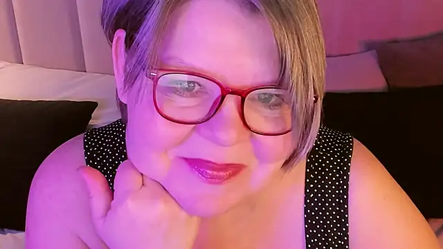 Snapshot of Shannonshine chatting on 01/17/26, 05:33 Shannonshine online show from 01/17/26, 05:33