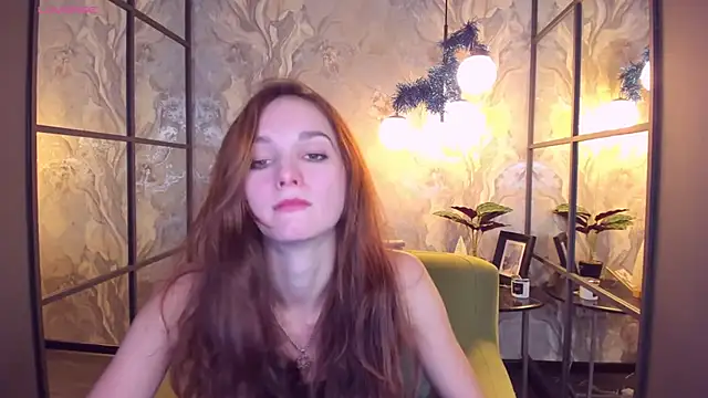 Snapshot of MirandaGlow chatting on 01/16/25, 05:53 MirandaGlow online show from 01/16/25, 05:53