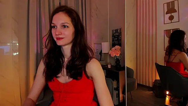 Snapshot of MirandaGlow chatting on 05/16/26, 01:21 MirandaGlow online show from 05/16/26, 01:21