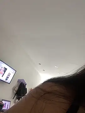 Snapshot of DulceAngelica chatting on 03/19/26, 02:00 DulceAngelica online show from 03/19/26, 02:00