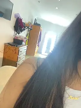DulceAngelica online show from 05/04/26, 02:15