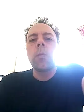 Snapshot of david_geam chatting on 03/06/25, 10:20 david geam online show from 03/06/25, 10:20