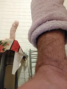 Snapshot of david_geam chatting on 02/05/25, 02:08 david geam online show from 02/05/25, 02:08